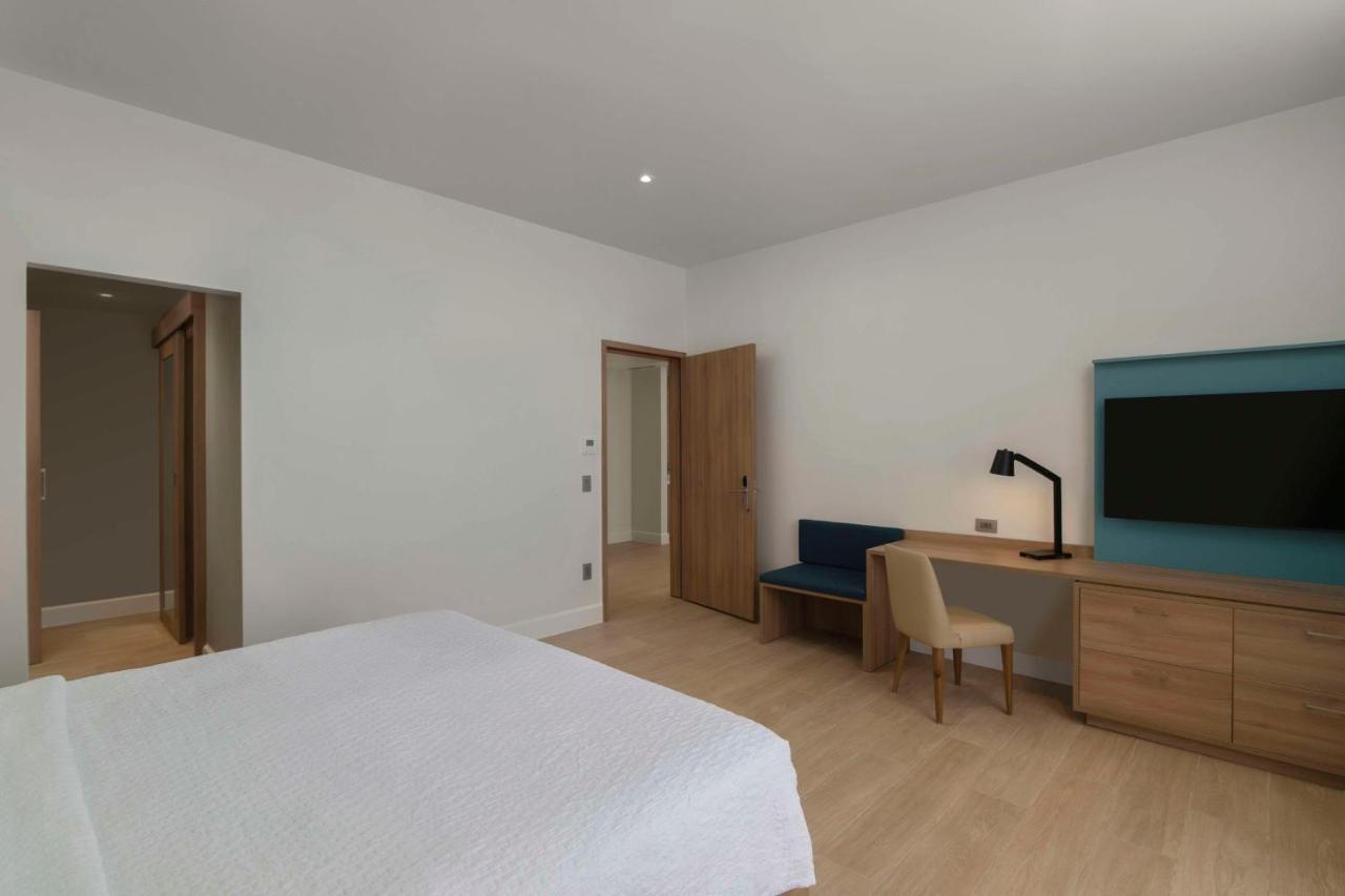 Hilton Garden Inn لا رومانا المظهر الخارجي الصورة