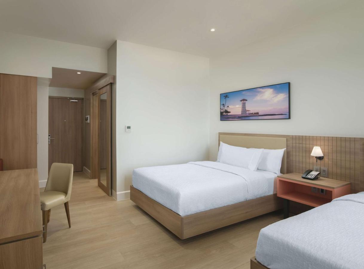 Hilton Garden Inn لا رومانا المظهر الخارجي الصورة